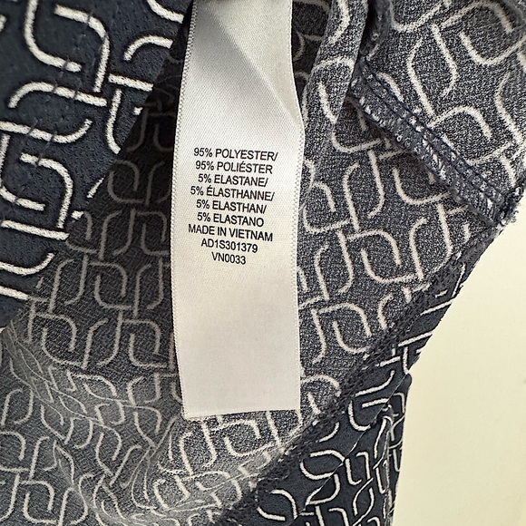 Adrianna Papell Women's Print Collared V-Neck Knit Top - Picture 3 of 3